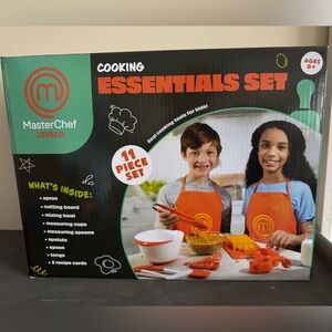 NEW Master Chef Junior Cooking Essentials 11 Piece Set Ages 6+